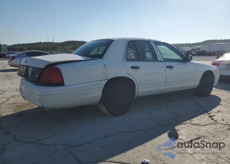 2010 Ford Crown Victoria Police Interceptor z USA, uszkodzony, nr VIN 2FABP7BV5AX130077